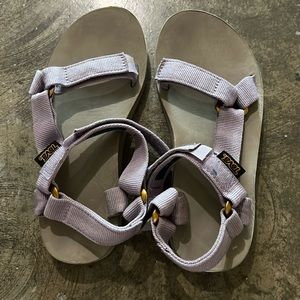 Lavender Tevas